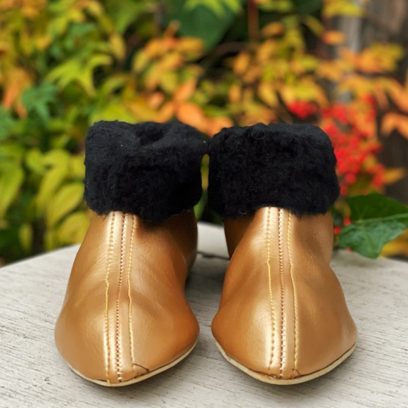 RARE 1960s Metallic Gold Faux Fur Trimmed Genie Boudoir Booties/Slippers - Picture 5 of 9